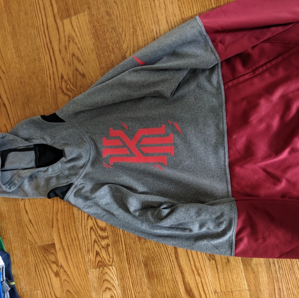 Kyrie Irving Maroon Red Nike Hoodie L Large NBA